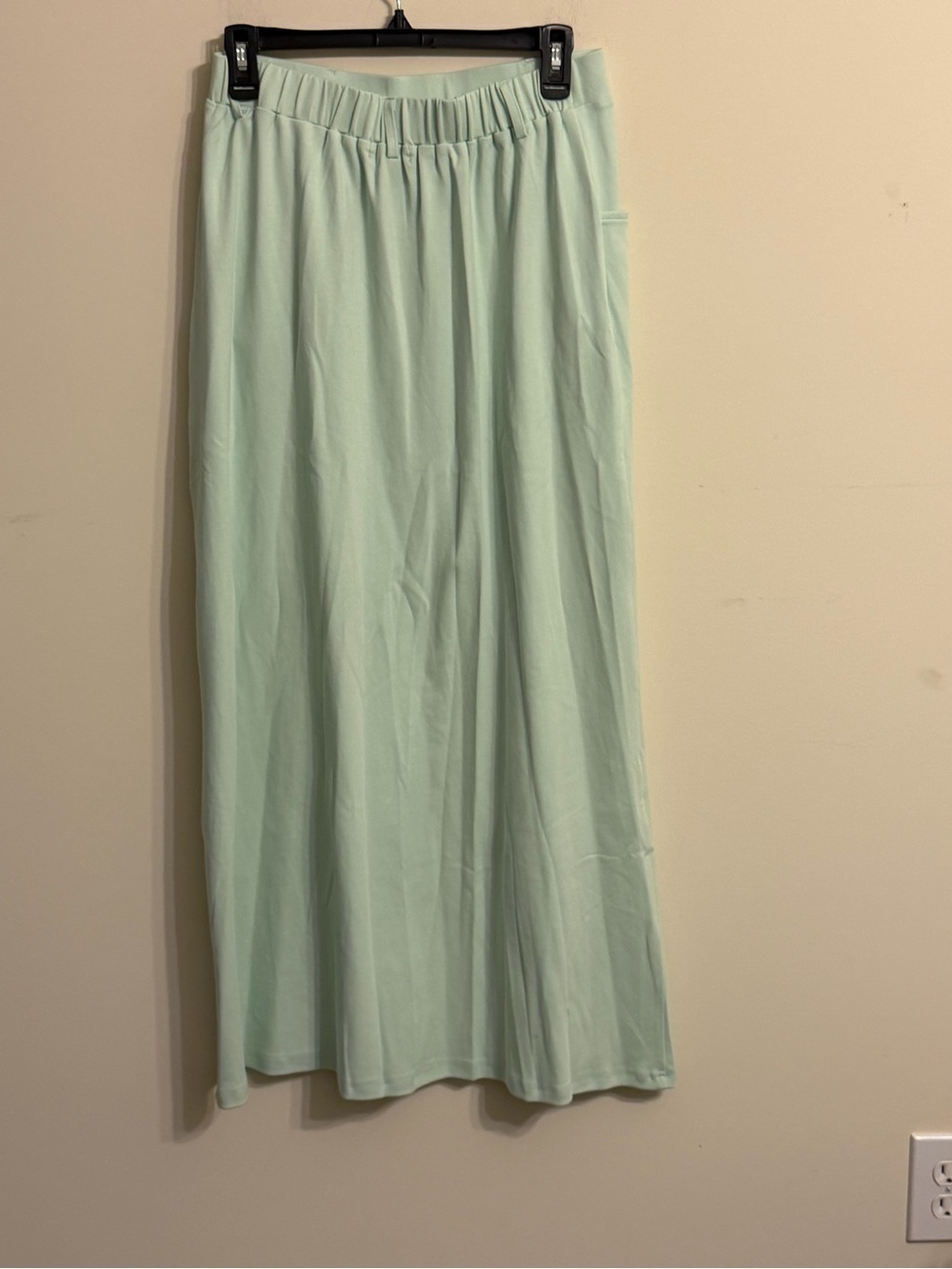 Aleeza Paris Elara Tiffany Maxi Skirt & Sweatshirt Set NWOT - Picture 8 of 9